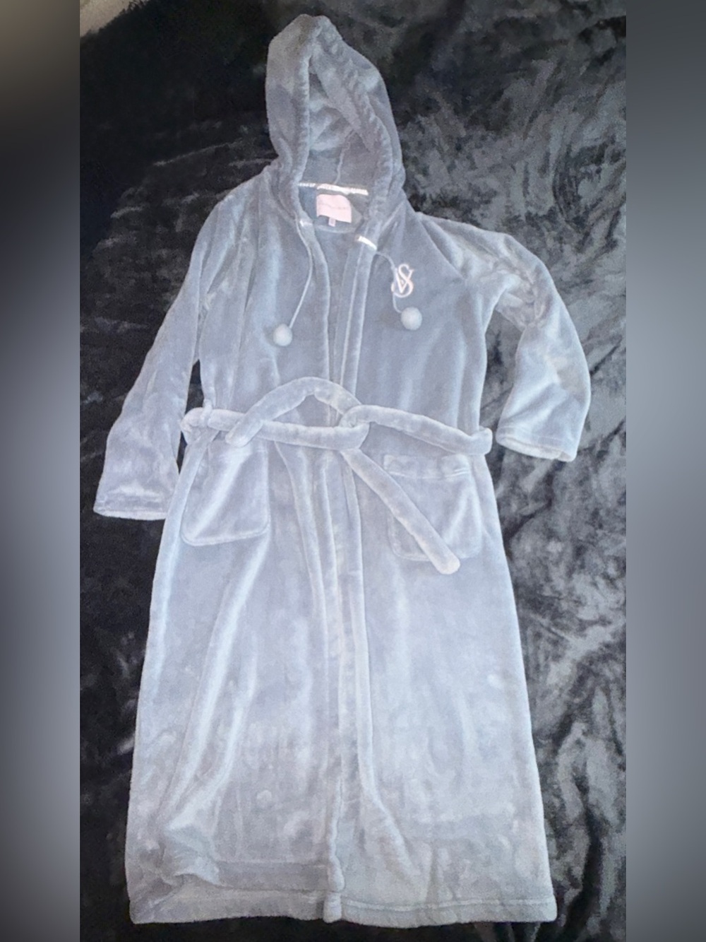 Victoria's Secret Plush Hooded Robe - Light Gray